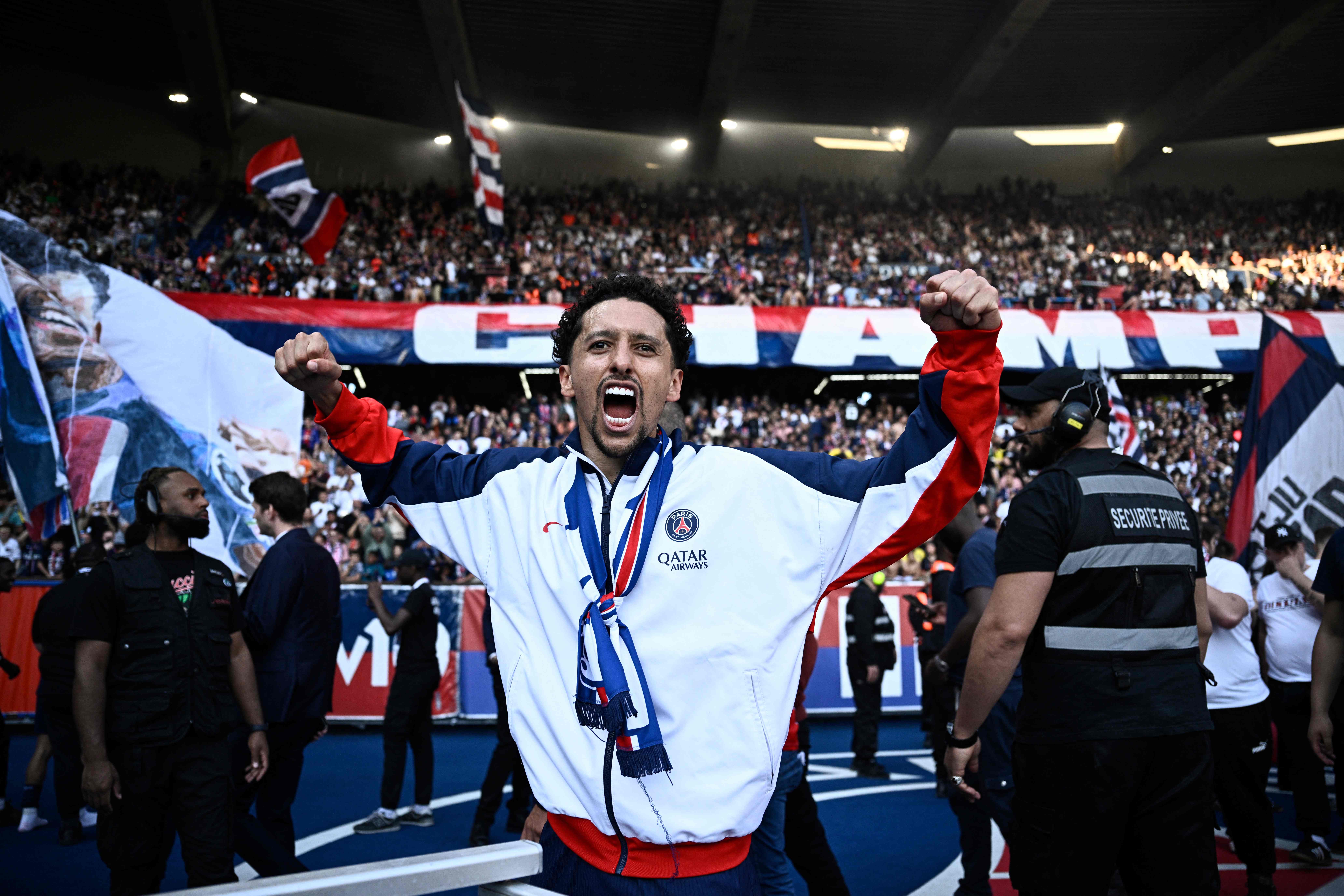 巴黎圣日耳曼核心球员被曝转会传闻，引球迷热议，进行认为发表浏览.