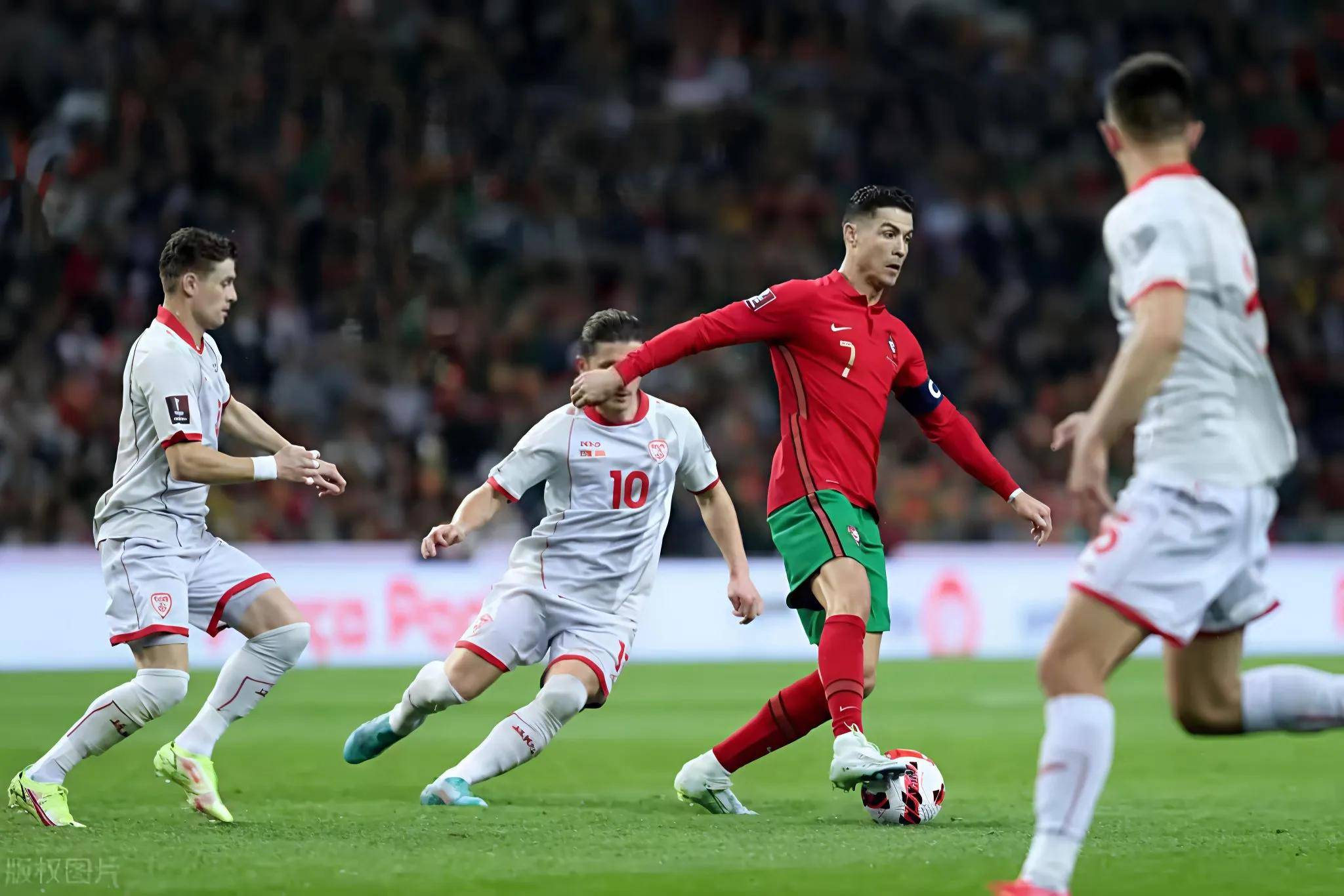 C罗连续五场比赛得分超过爆冷，德国队不断突破！九游BT版游戏大全